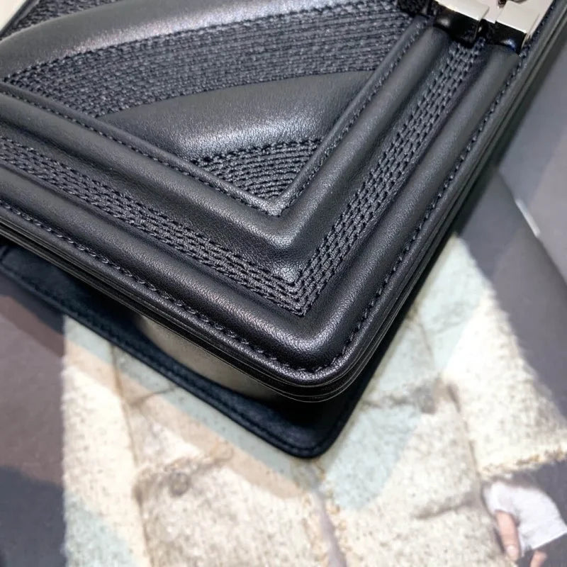 Calfskin Handbag E885
