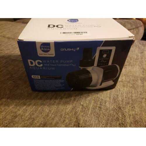 1050GPH Controllable Aquarium Pump with Controller Y771066