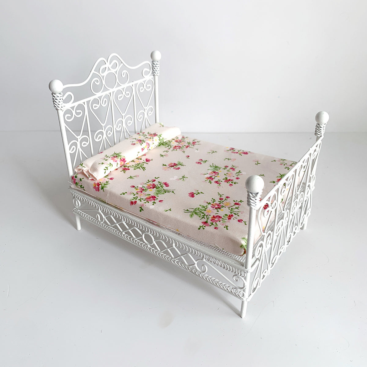 Metal Mini Double Bed Dollhouse Bed B88244