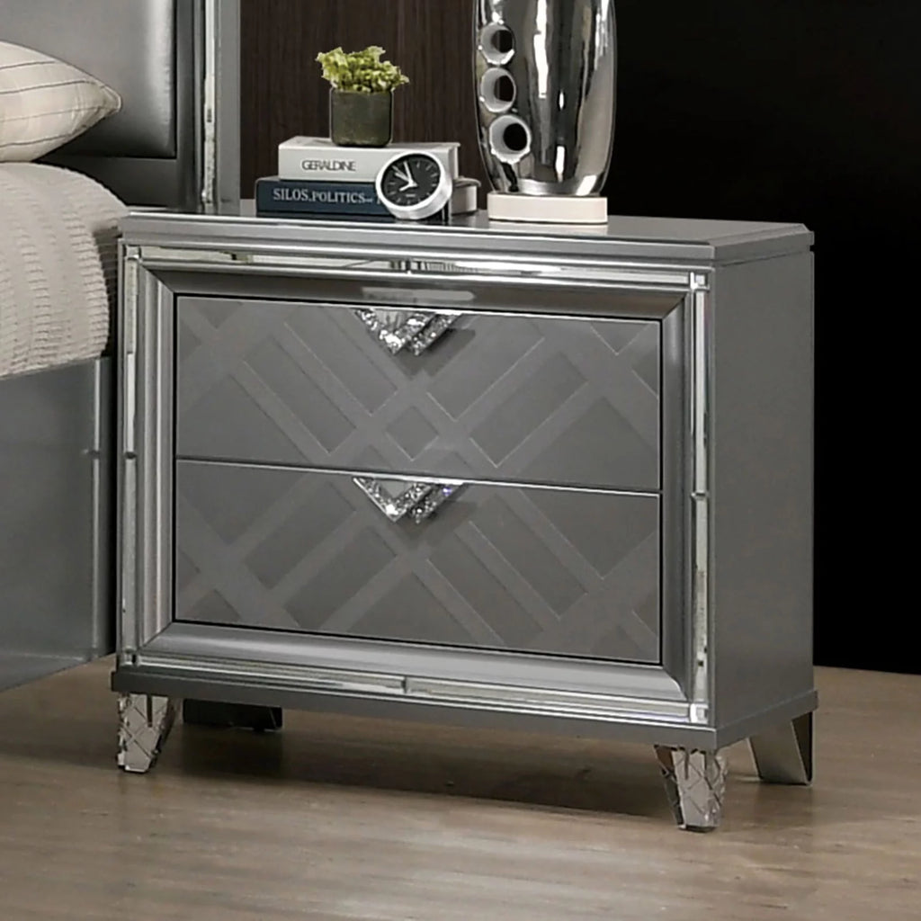 Silver Eastern King Size Bed with LED Dresser Mirror USB 2x Nightstands 5pc Set B35381