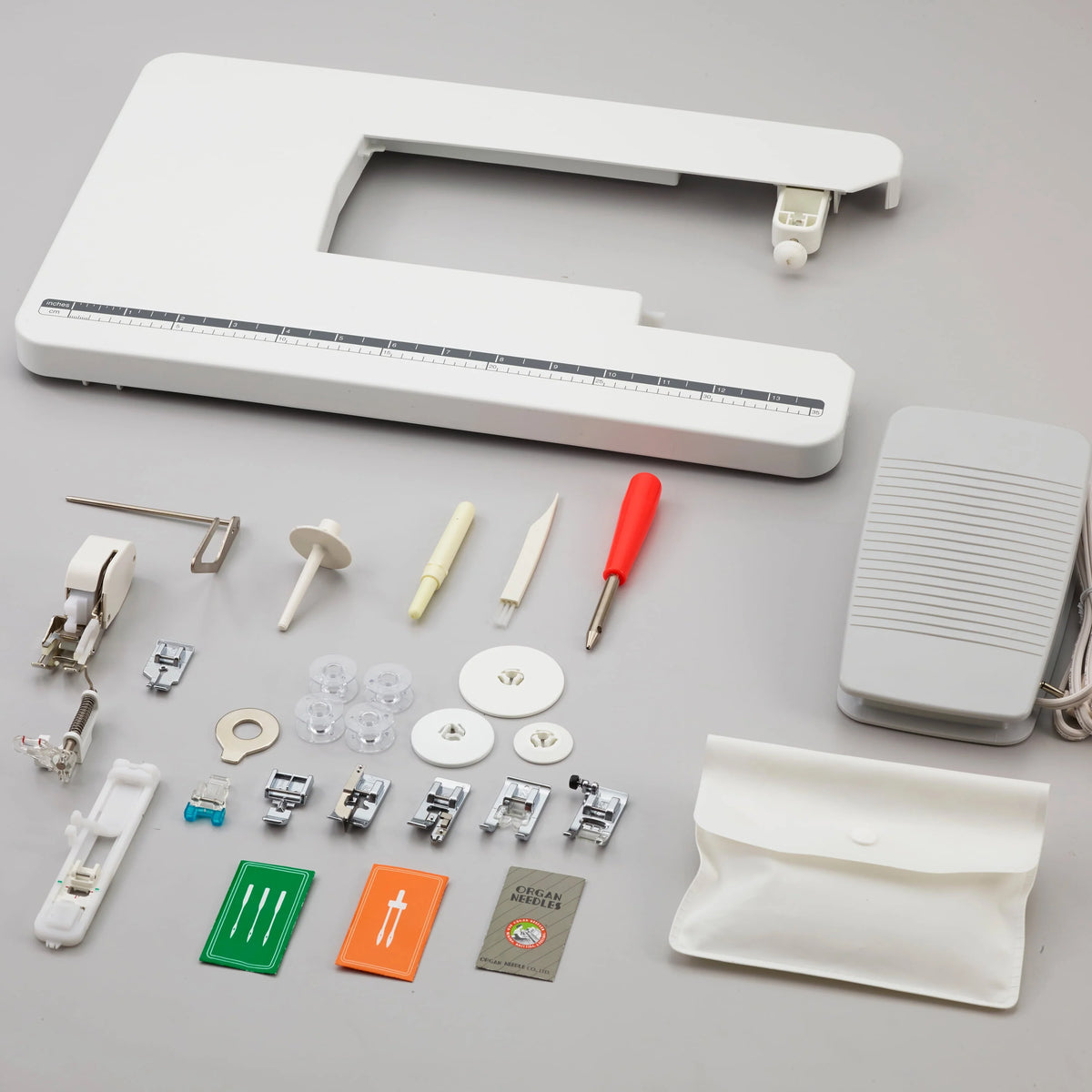Computerized Sewing and Quilting Machine with Wide Table U2594