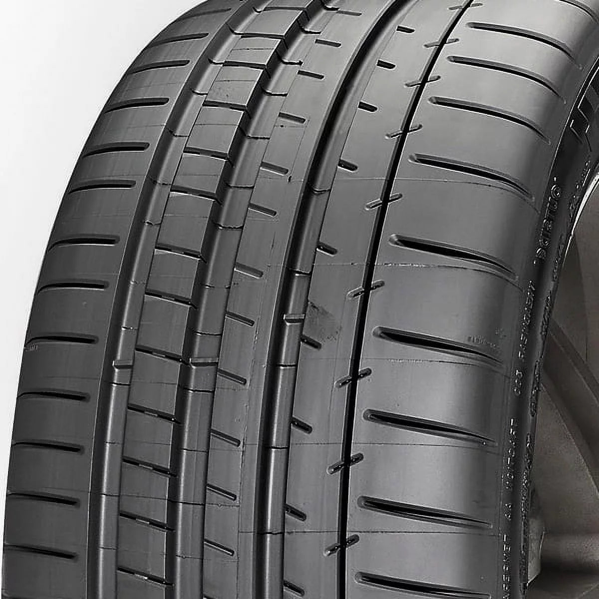 Max Performance Tire M993