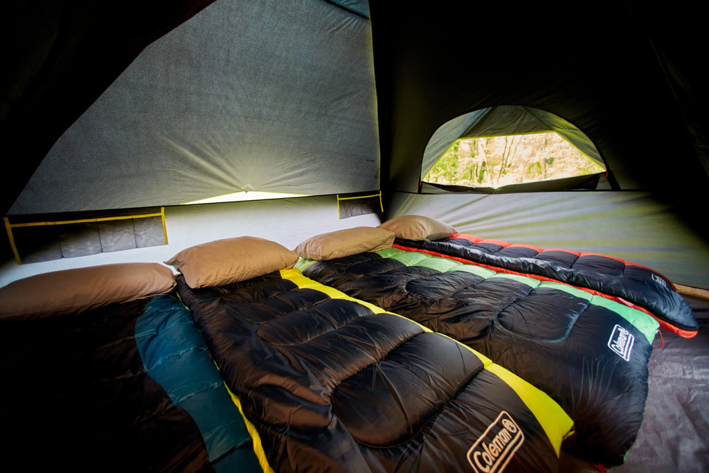 8-Person Dark Room Dome Tent W374