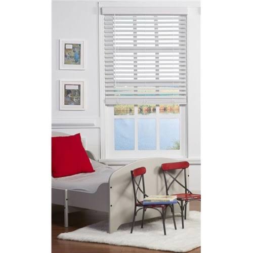 Cordless Faux Wood Blind White D571