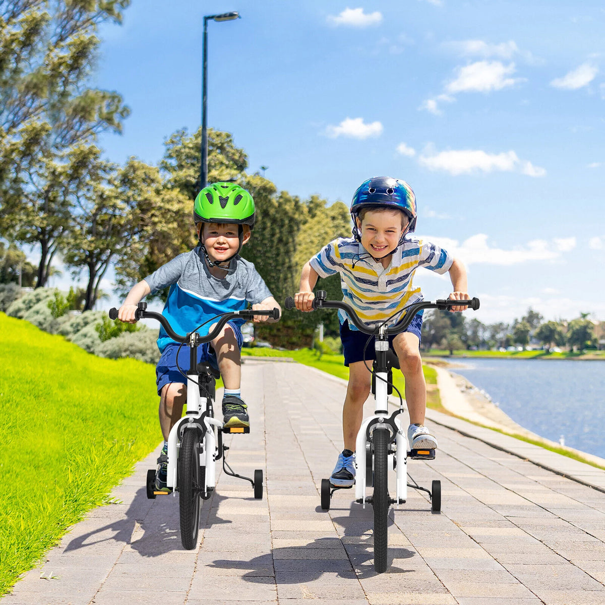 18 Inch Kids Bike with Training Wheels and Basket V67750