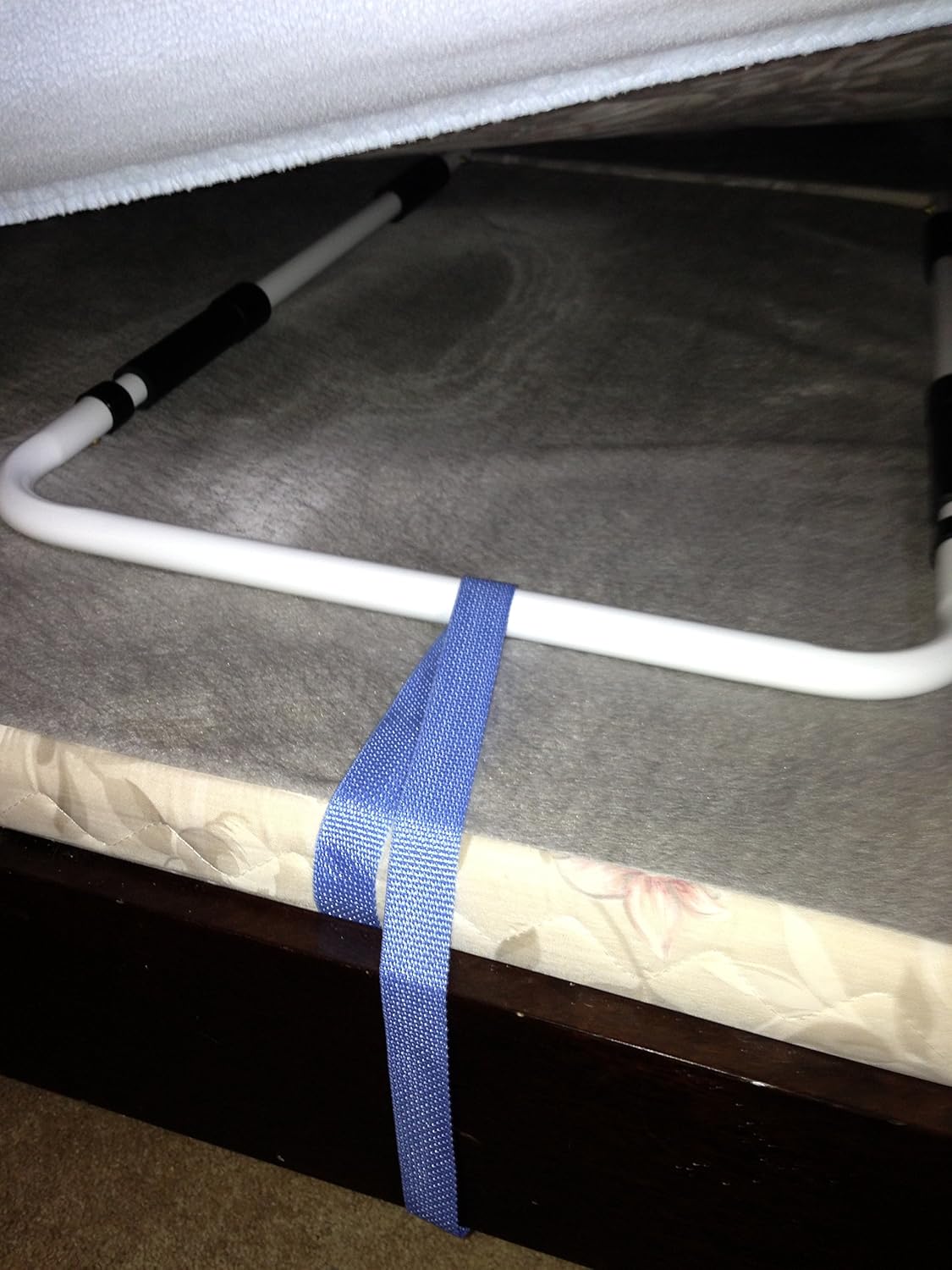 Bed Assist Rail with LED Motion Sensor Light and Anchor Strap Z21976