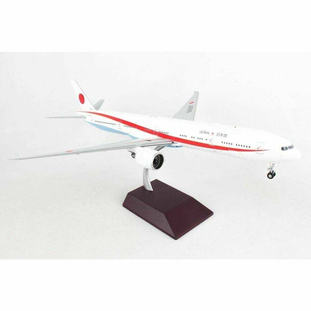 1 by 200 Scale Model Airplane R288361