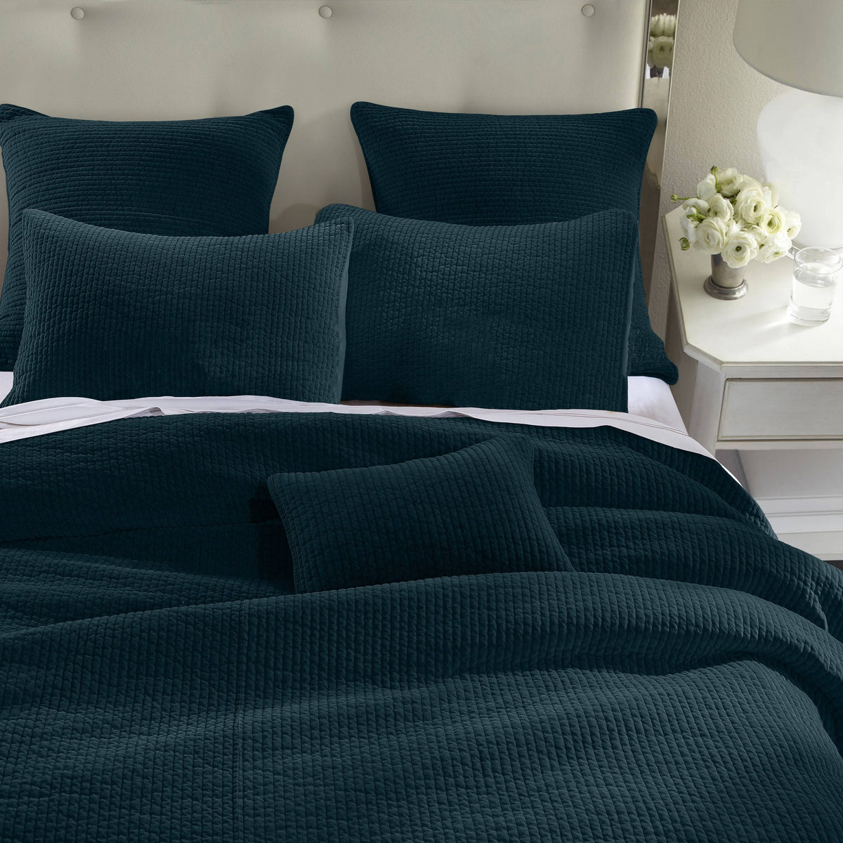 Stone Washed Cotton Velvet Quilt Q947431