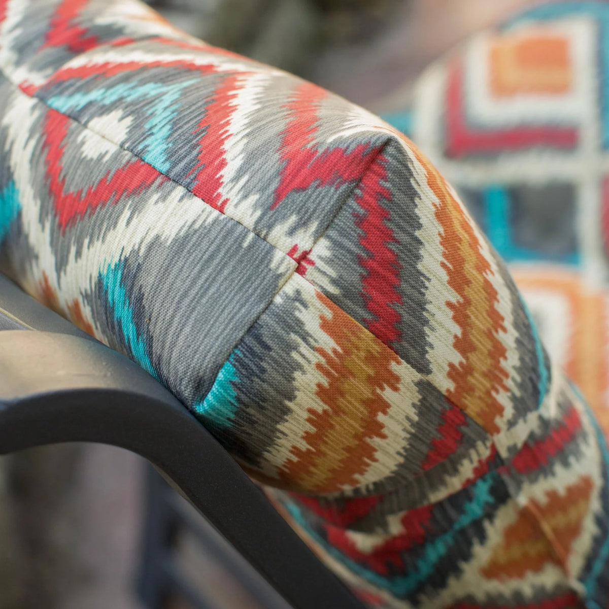 Reversible Tufted Outdoor Chair Cushion S205108